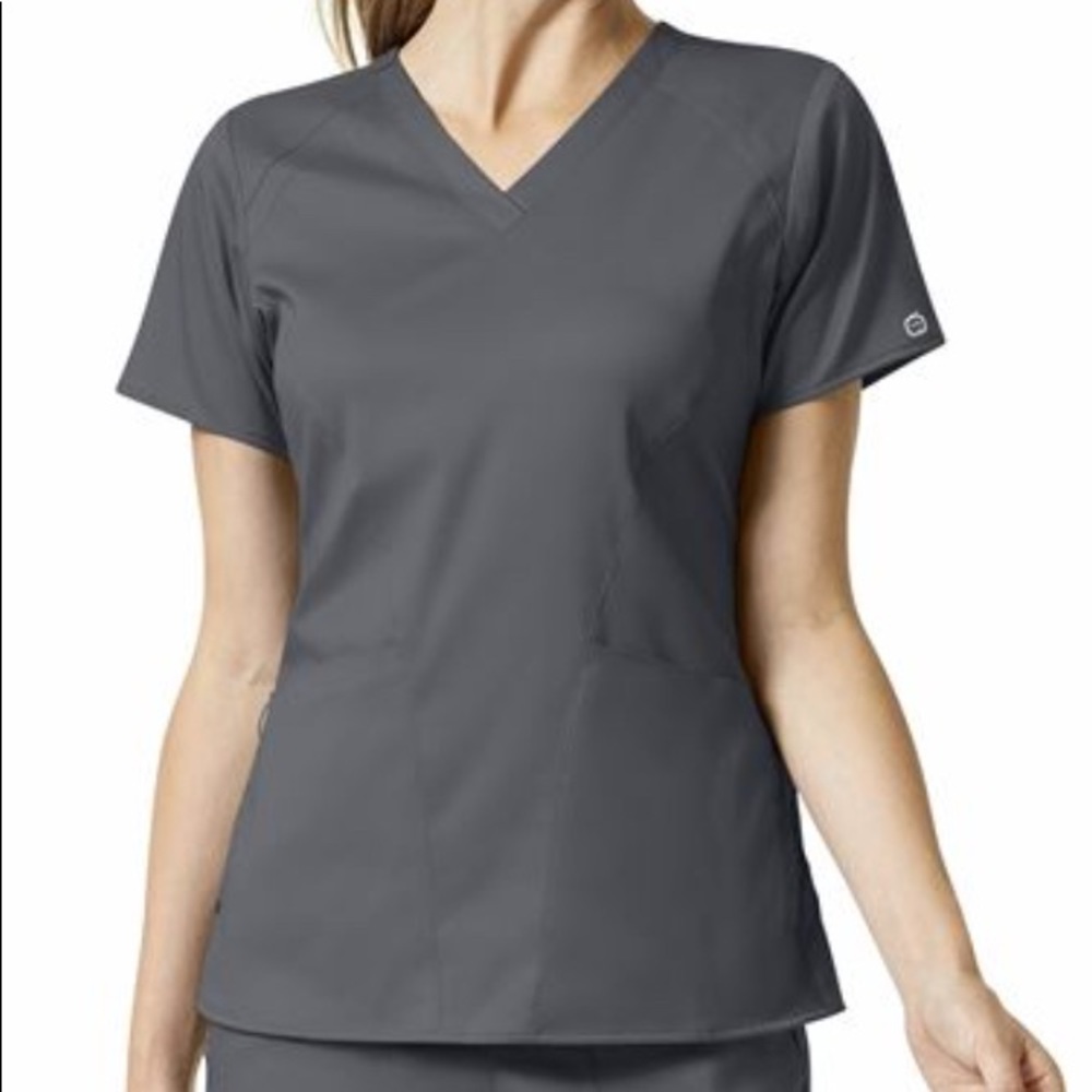 WonderWink Pro Women’s 4 Pocket V-Neck Scrub Top